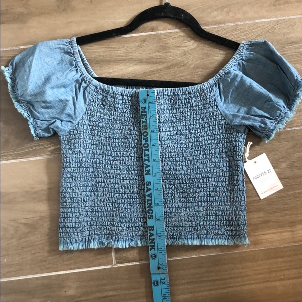 Forever 21 Ruffle crop - Picture 3 of 5